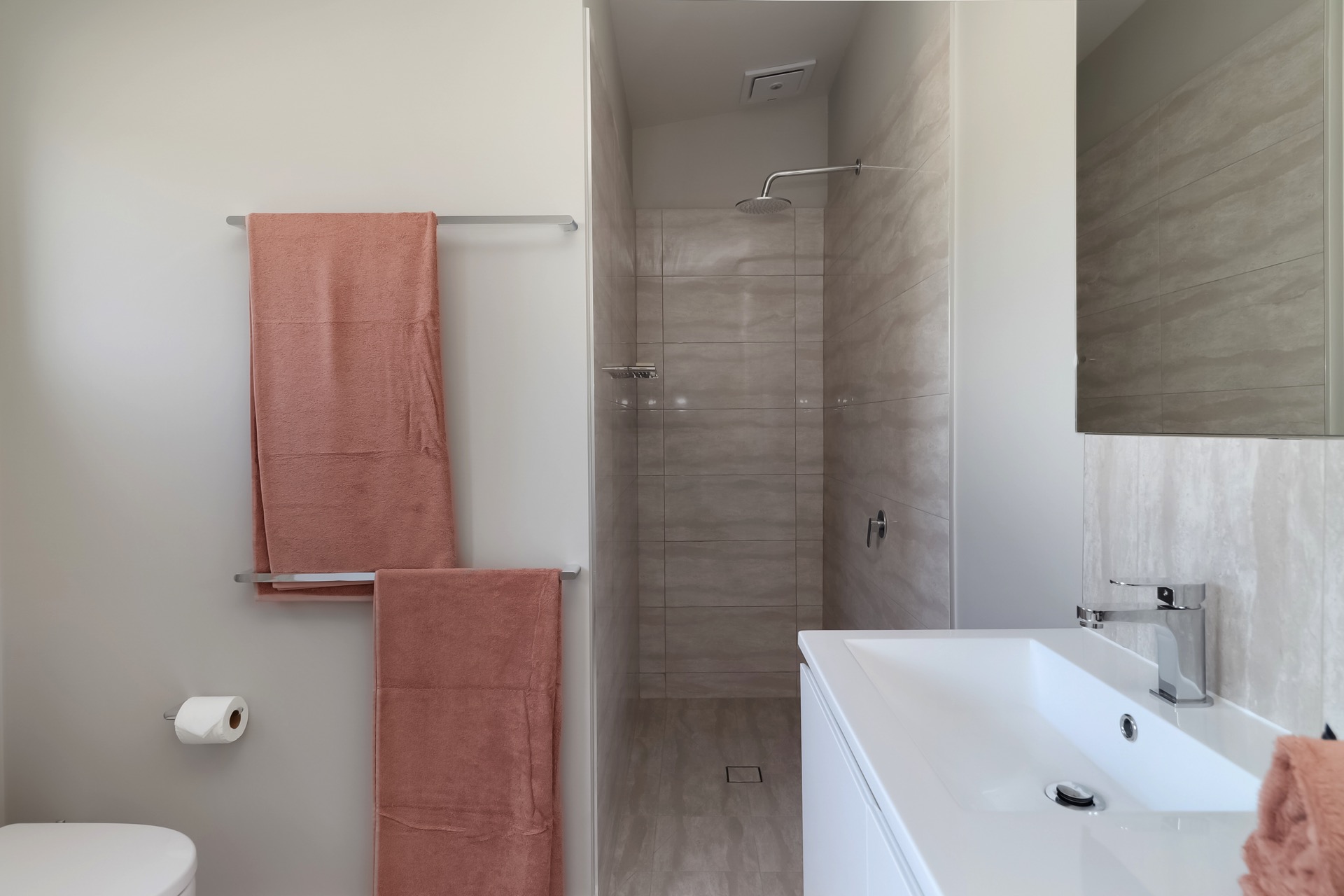 St Helens Beach House Murray River Houseboats